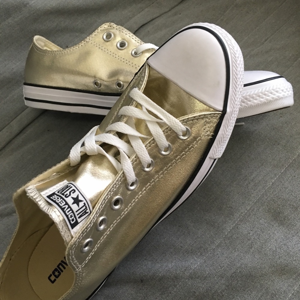 Converse Allstars Gold!!! Unisex Men 10/ Woman 12